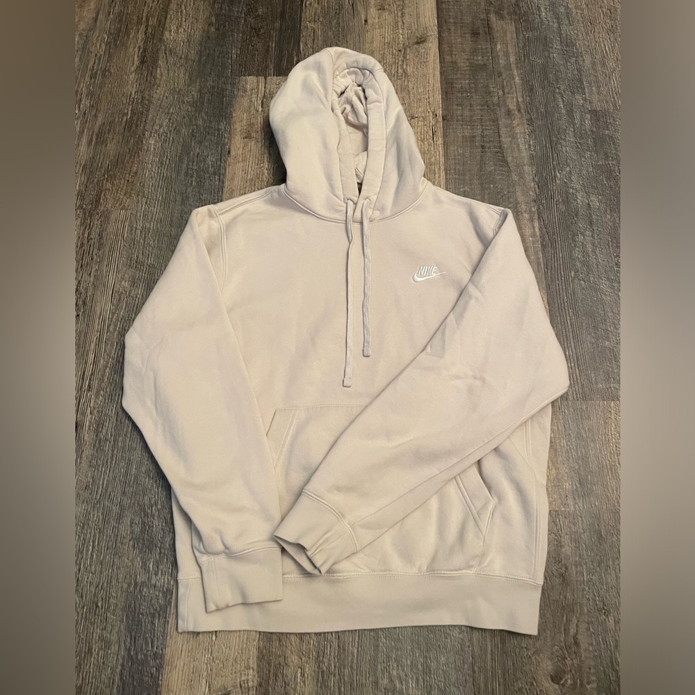 Men’s crème nike sweatshirt/hoodie